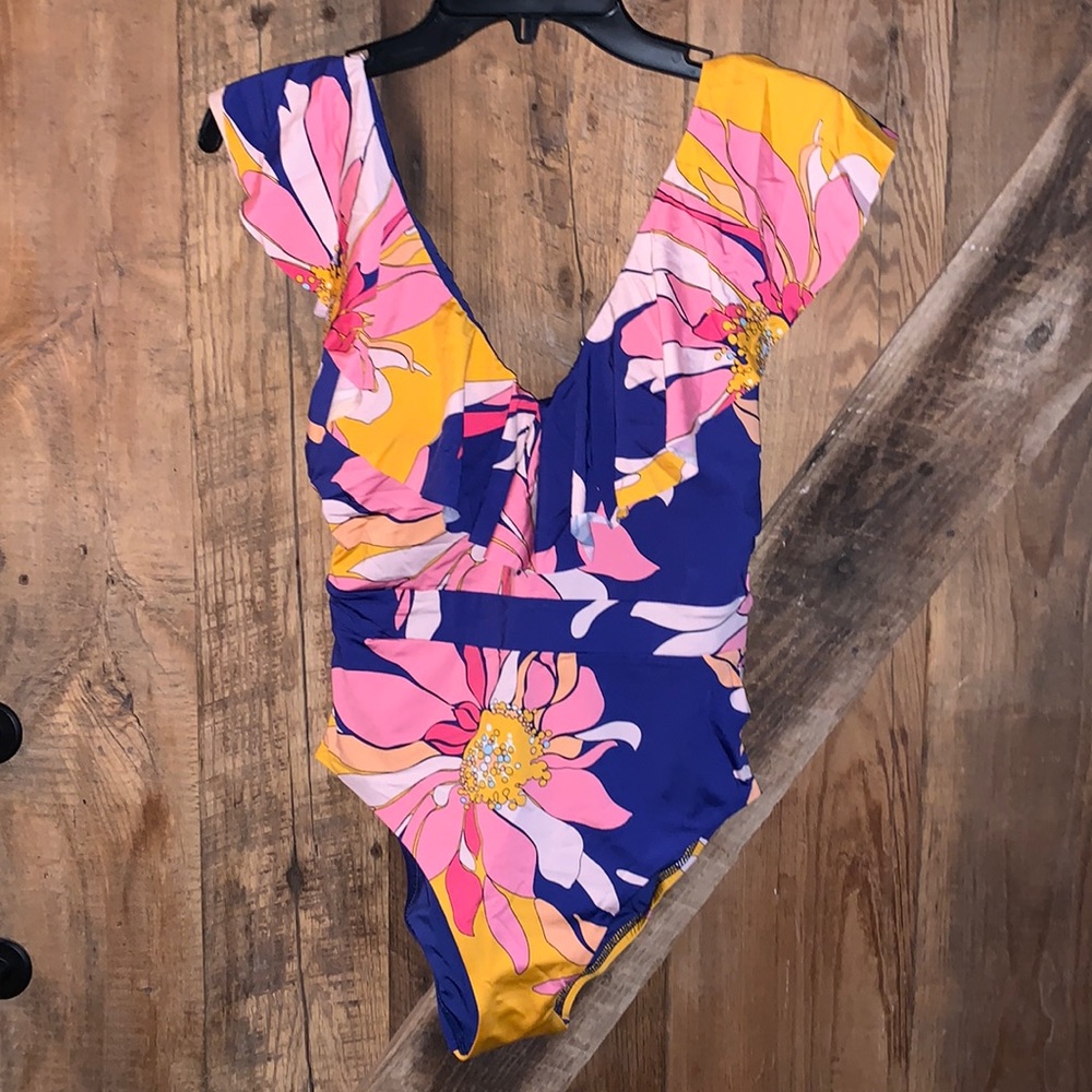 COPY - NWT Trina Turk Breeze Ruffle One Piece Swimsuit Sz 6 & 14